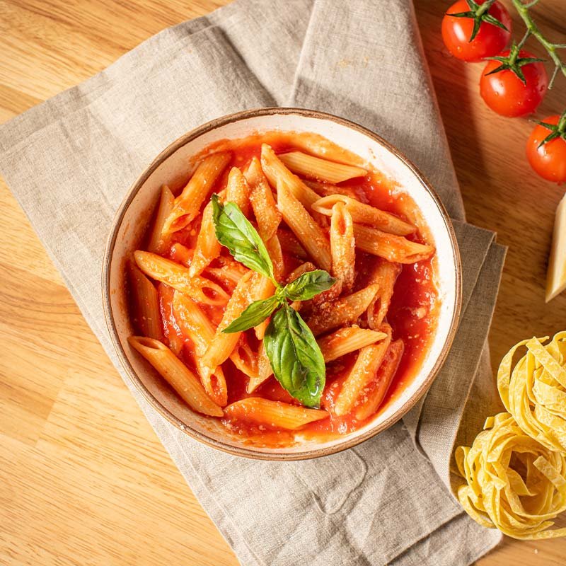 POTS AND PAINTS CAFÉ